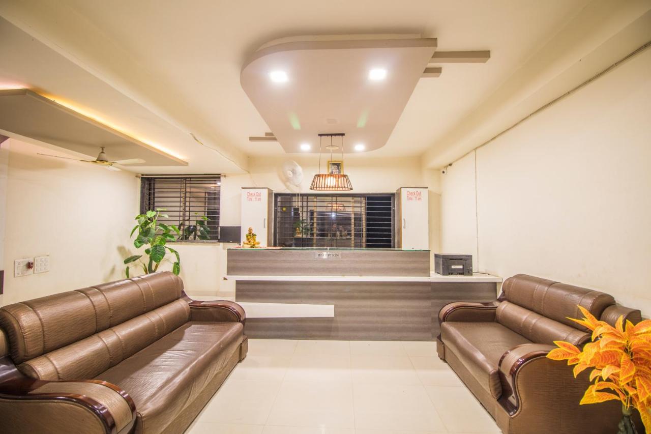 Hotel Yogiraj Palace Shegaon Екстер'єр фото