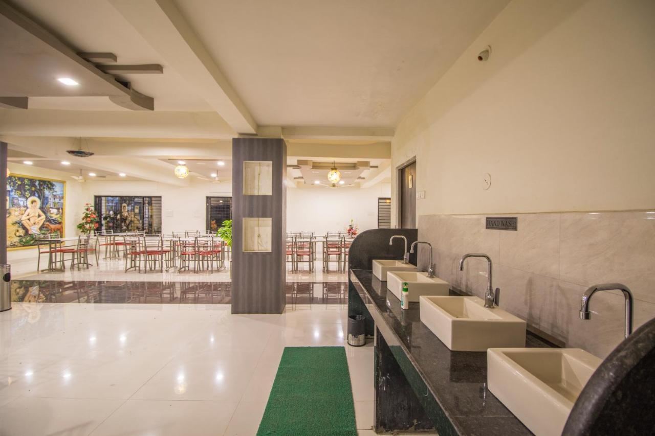 Hotel Yogiraj Palace Shegaon Екстер'єр фото